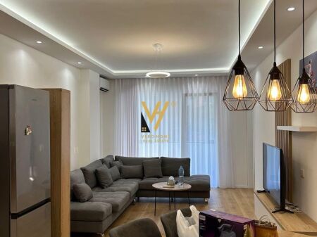 JEPET APARTAMENT 1+1+BLK ME QIRA NE QENDER 65.000 LEKE