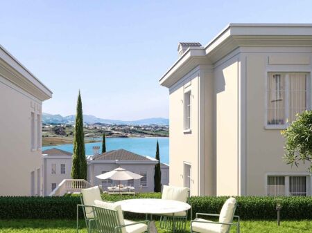 🏡 SHITET VILË 2-KATËSHE – ROLLING HILLS, LIQENI