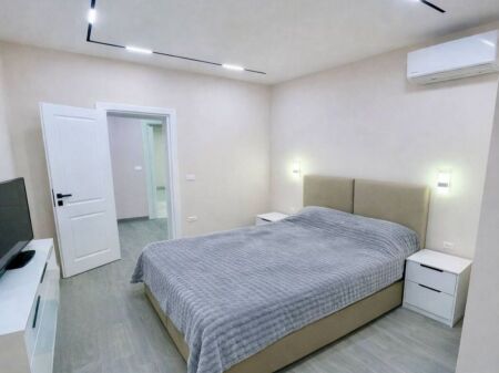 Jepet Me Qera Apartament 1+1+1 Ballkon