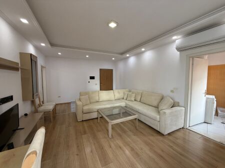 ASTIR APARTAMENT 1+1 PER QERA!