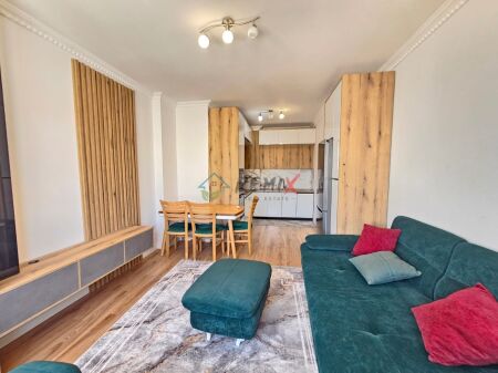  APARTAMENT PËR SHITJE – 2+1 ME PAMJE DETI, RROTA E KUQE, PLAZH – DURRËS 