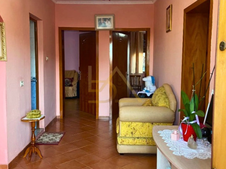 Apartament 3+1 për Shitje – Misto Mame, Tiranë