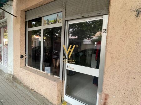 SHOP 20 M2 FOR RENT AT RR.RIZA CEROVA 20,000 LEKE