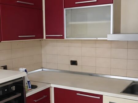 APARTAMENT PER SHITJE 1+1 RRUGA BABE REXHA