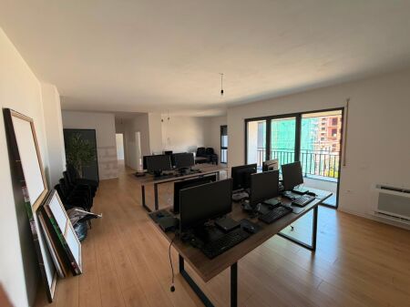 Office space for rent – Ndregjoni Complex, New Boulevard, Tirana