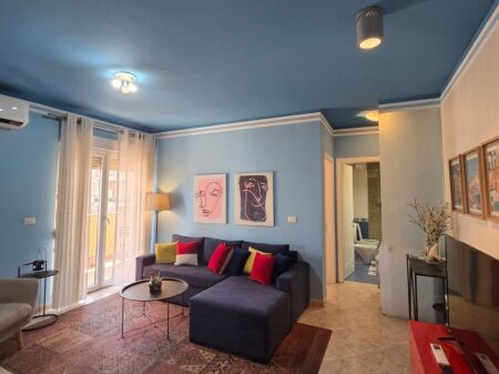 Apartament 2+1 me qira "Rr.Elbasanit"