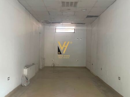 SHOP FOR RENT 44 M2 AT BARDHYL STREET 70,000 LEKE