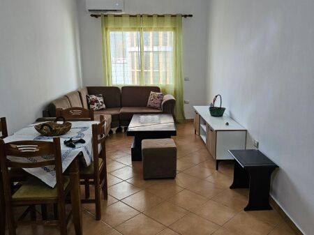 🏠Selite, near the “Marlin Barleti” University, the 2nd floor of a 3+1 villa, furnished, is for rent. 55,000 Leke