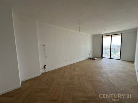 Office For Rent At Golden Tower At Mine Peza!