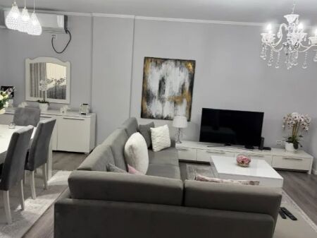 🏡 APARTAMENT 3+1 ME QIRA – PRANË KOPSHTIT ZOOLOGJIK 🏡