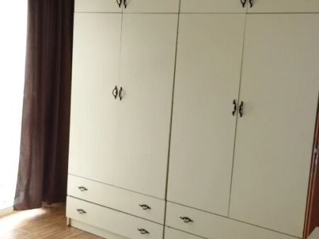 Jepet apartament 1+1 me qira tek Komuna e Parisit ,prane Tirana Leasing & Rentals .