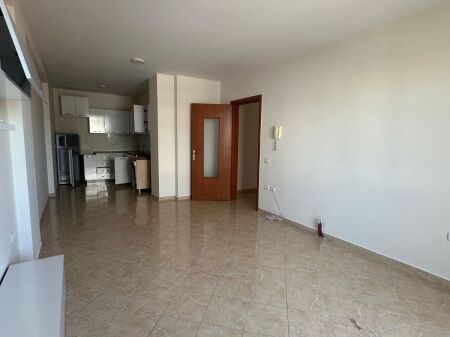 Jepet me qira apartament  2+1 me verandë – Selvia, Tiranë