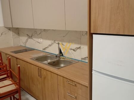 UFFICIO 60 M2 IN AFFITTO VICINO AL LAGO ARTIFICIALE 70.000 LEKE
