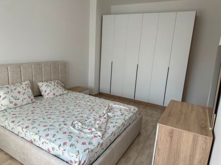 Jepet Me Qera Apartament 2+1+2 Tualete + 1 Ballkon
