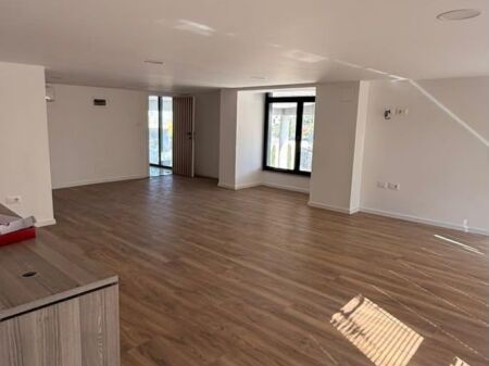 🏢 BUSINESS BUILDING FOR SALE – TIRANA–DURRËS HIGHWAY 🚀