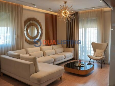 We sell a 3+1+2 apartment near Elbasan street, Mihal Grameno school!