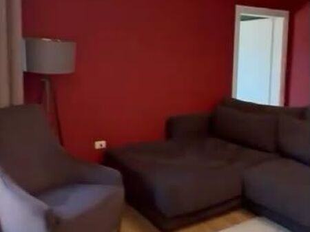 SHITET APARTAMENT – PRANË SQUARE 21