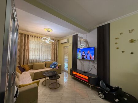 ASTIR APARTAMENT 2+1+2 PER SHITJE!