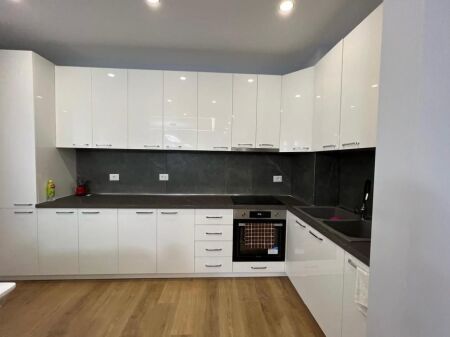 JEPET ME QIRA APARTAMENT 2+1+2 TEK DORO CITY PRANE ZOGUT TE ZI!