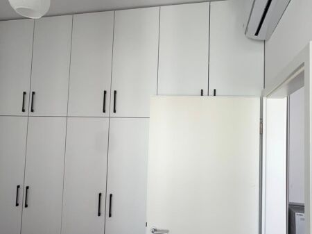 Ali Dem, the “Mangalem” complex rents out a 1+1 apartment
