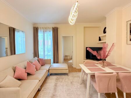 Apartament me qira 2+1 Rruga e Kosovareve