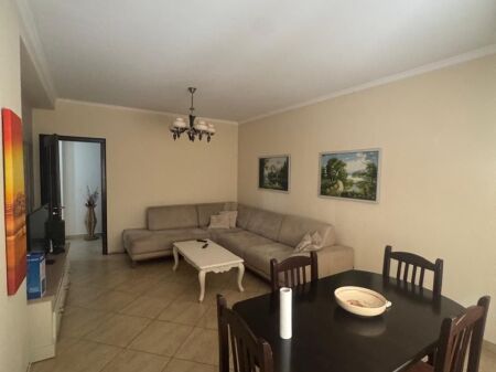 For rent 2+1+1 DON BOSKO 60,000 leke