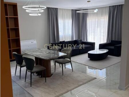 RESIDENCA LAKE LAND, APARTAMENT 2+1+POST PARKIMI PER QIRA