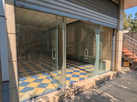 BUSINESS UNIT FOR RENT NEAR AULONA PARK VLORE