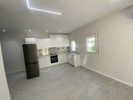 Apartment 1+1 Empty for rent Kodra e Priftit !