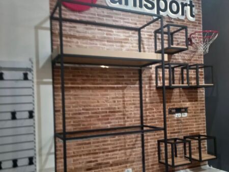SHOP FOR RENT, KAVAJES STREET