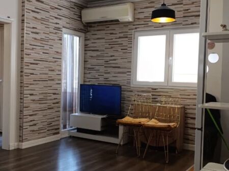 Jepet me qera apart 1+1 te Komuna e Parisit