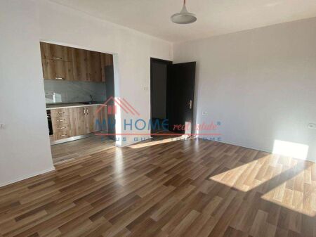 Office for rent at Ali Demi in Tirana