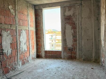 Apartament ne shitje 1+1 Ali Dem , Tirane