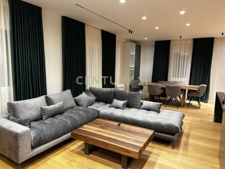 Shitet Apartament 2+1+2+ Post Parkimi në Liqenin e Thatë