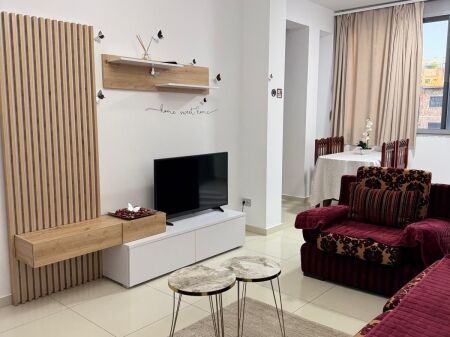 In affitto 2+1 Rr. E Elbasanit 70.000 leke