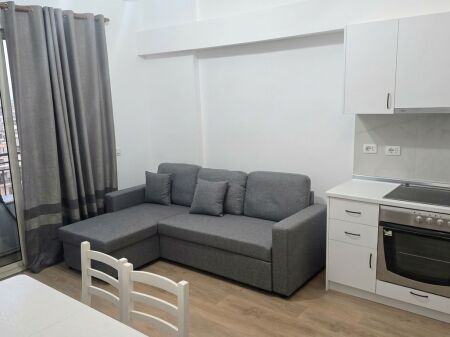 Duplex 1+1 me qira – Golden Park, Përballë Amerikan 3 !