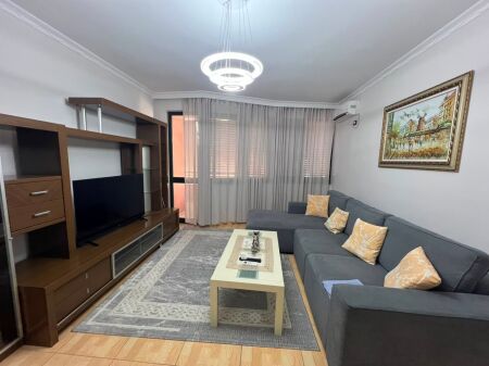 Appartamento 2+1 a 21 Dhjetori