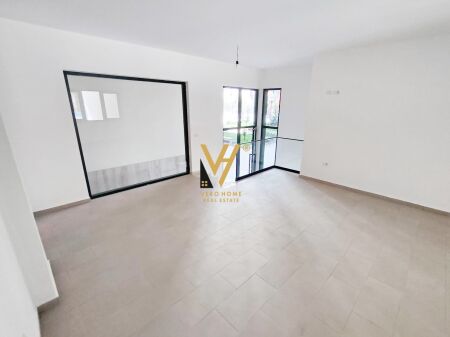 OFFICE FOR SALE 45 M2 AT GREEN CITY ASTIR 150,000 EURO