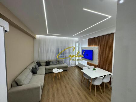 APARTAMENT ME QIRA 1+1 ALI DEMI 50.000 LEKE