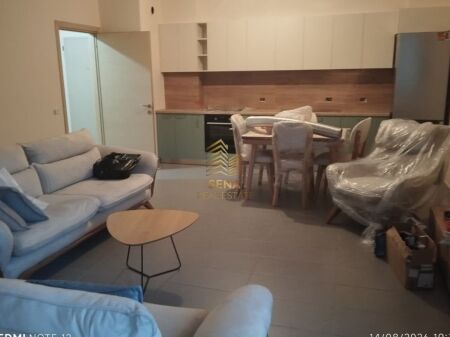 Qira, Apartament 1+1+blk, Kinostudio, 55.000 Leke/muaj