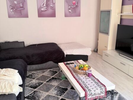JEPET APARTAMENT ME QERA 1+1,XHAMLLIKU