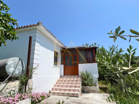 Shtëpi 3+1 për Shitje – Kotë, Vlorë