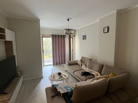 APARTAMENT 1+1 ME QERA NE YZBERISHT