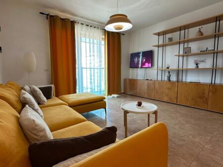 Apartament 1+1 me qira tek Ambasador 3