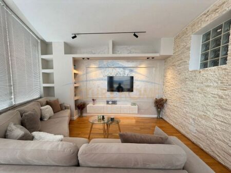 Affitto, Appartamento 2+1+2+ Veranda, Nuovo Anello, Tirana