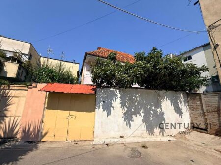 2-STOREY VILLA FOR SALE – DIBRËS STREET, MEDRESE
