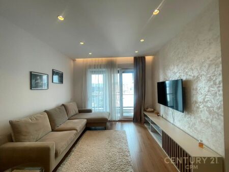 Apartament 2+1 + Parkim per Qira