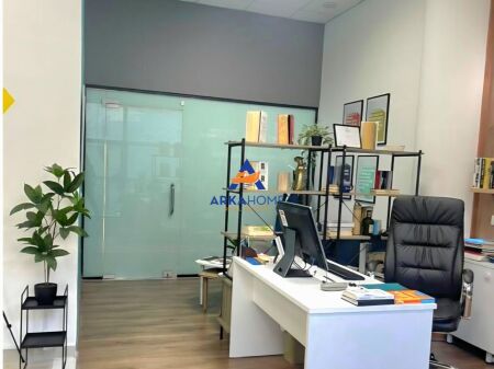 OKAZION INVESTIMI SHITET ZYRE 54 M2 "SHESHI WILLSON" 210.000 EURO