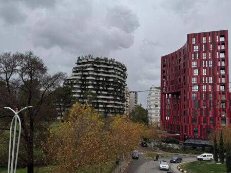 Apartament 2+1+2 me 2 Poste Parkimi te Rrethi i Ekonomikut, Rruga e Elbasanit