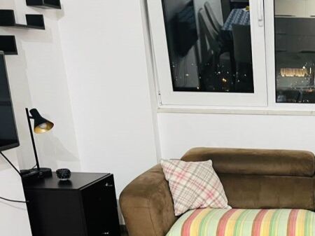 Jepet apartament 2+1 me qira tek Kompleksi Panorama , rruga don bosko , rruga jordan misja , zogu i zi , ish stacioni i trenit , bulevardi i ri